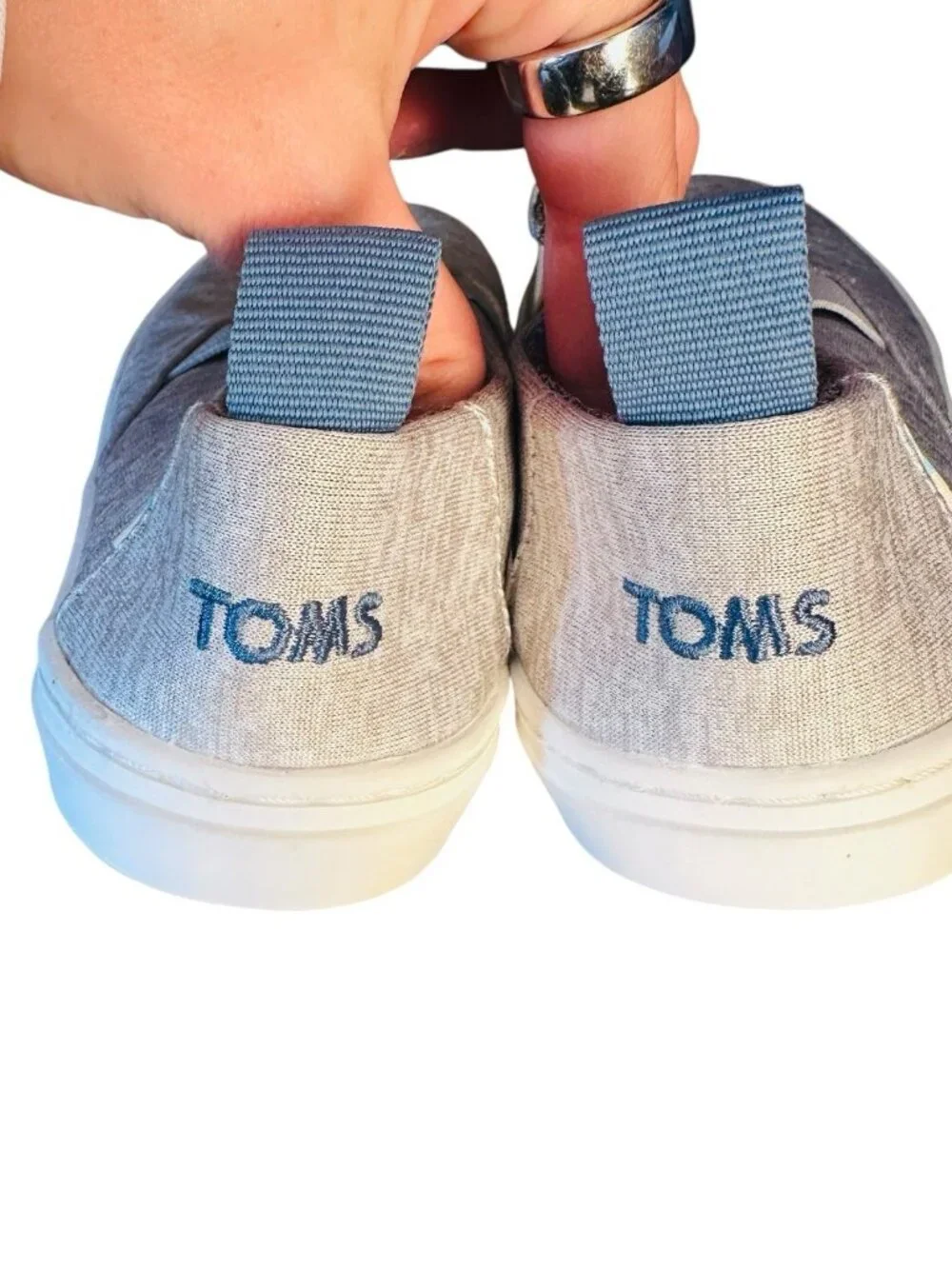 Toms Youth Earthwise Recyclable Canvas Gray Shoes - Youth Size 2 Grey